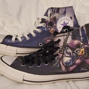 Converse Women 9/Mens 7